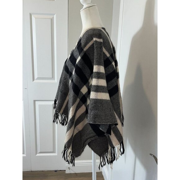 BURBERRY 100% Merino Wool Fringe Cape Poncho - Picture 3 of 7